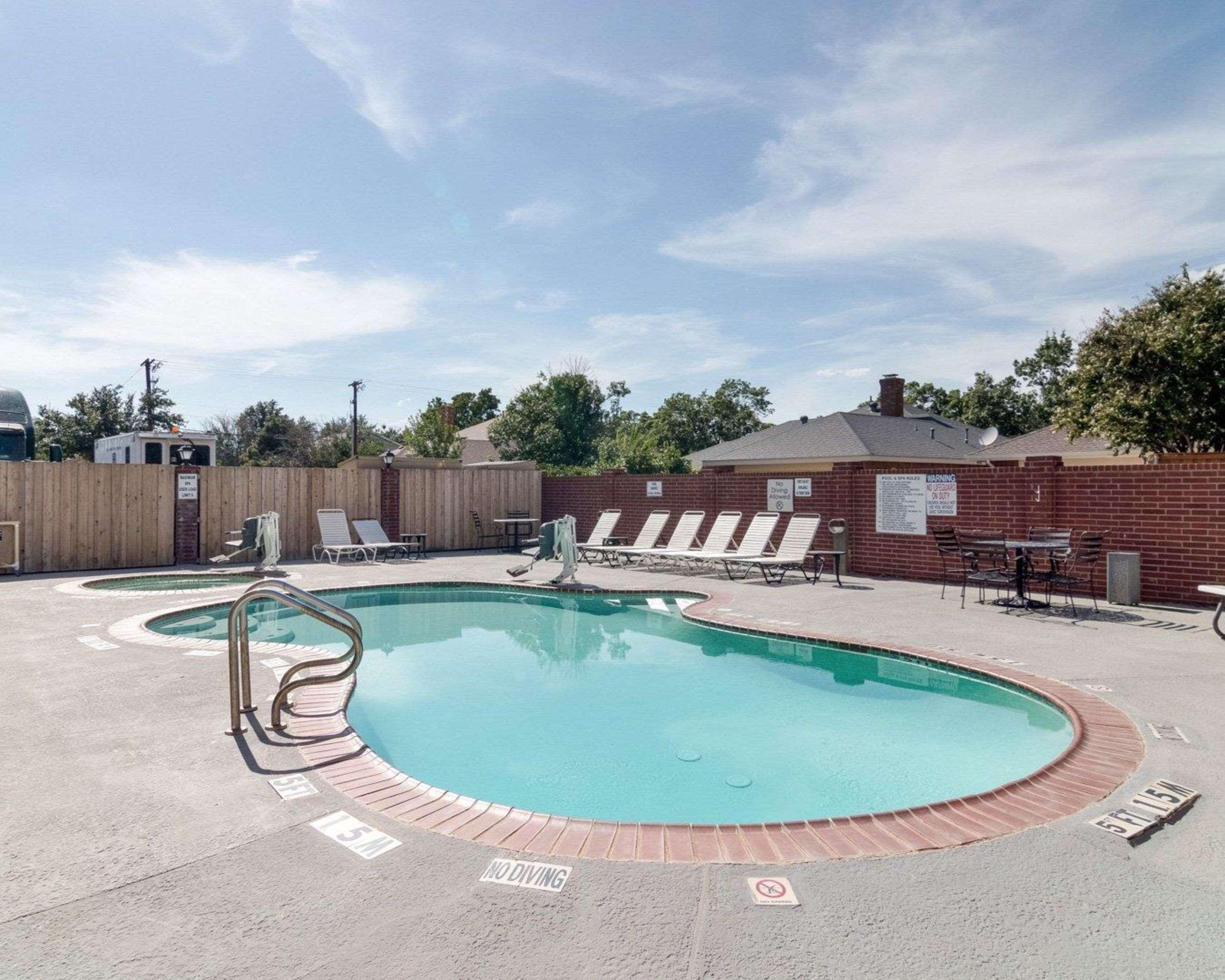 Quality Suites Midland North Loop 250 Eksteriør billede